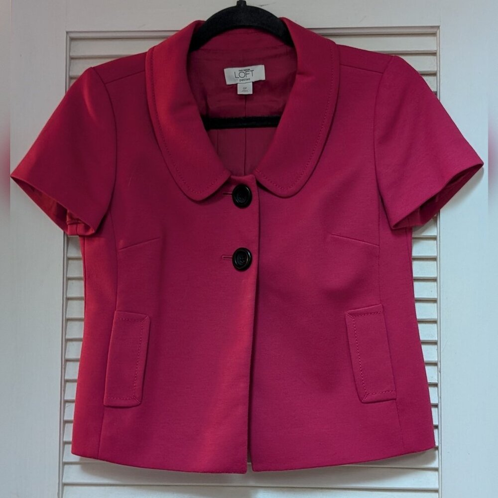 Ann Taylor LOFT Petites Collared Cropped Magenta Jacket w/ Pockets | Size 0P
